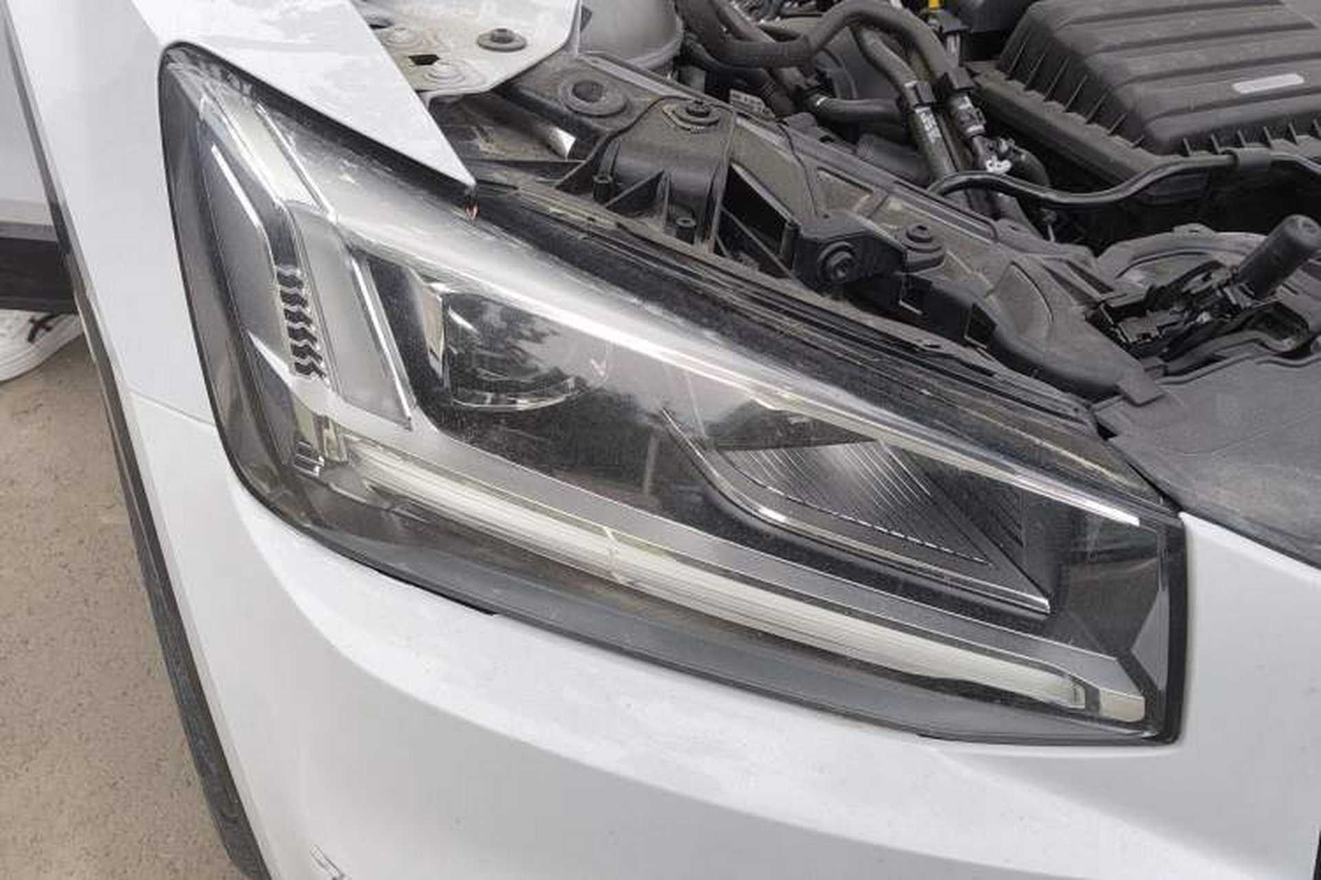 Used Audi Q2L 2021 35 TFSI Progressive Dynamic Edition Right Front Headlight