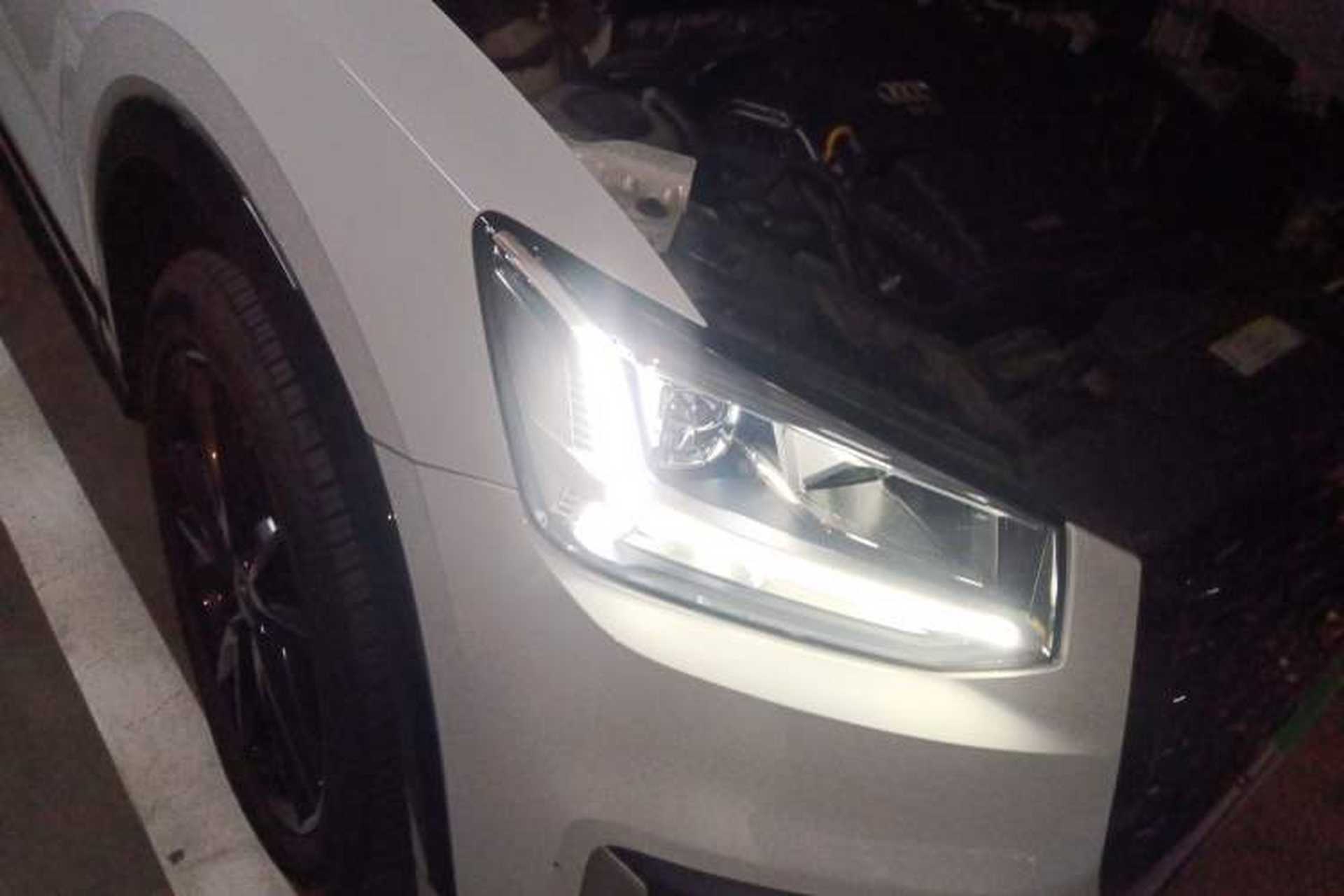 Used Audi Q2L 2021 35 TFSI Progressive Dynamic Edition Right Front Headlight