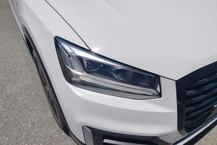 Used Audi Q2L 2021 35 TFSI Progressive Dynamic Edition Right Front Headlight