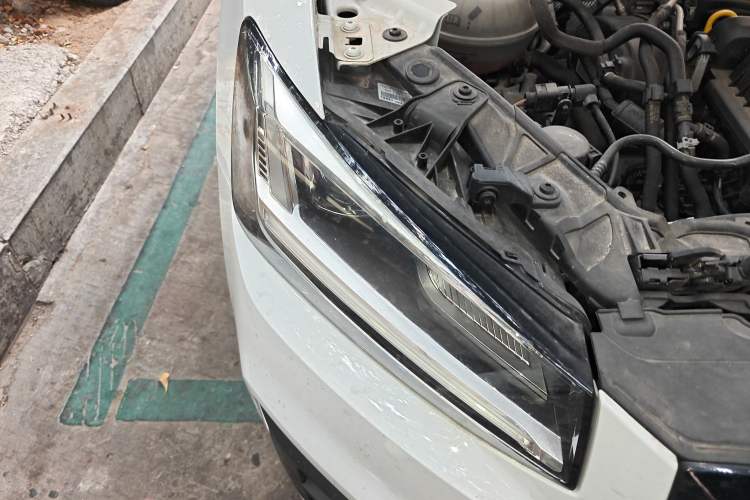 Used Audi Q2L 2021 35 TFSI Progressive Dynamic Edition Right Front Headlight