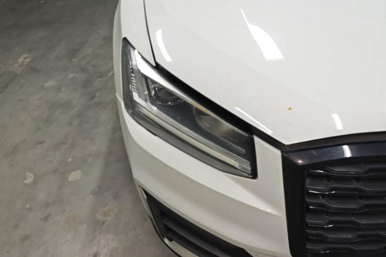 Used Audi Q2L 2021 35 TFSI Progressive Dynamic Edition Right Front Headlight