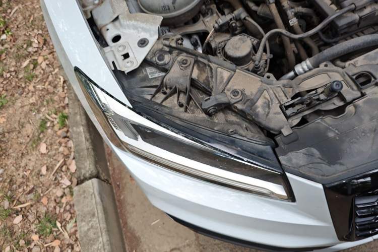 Used Audi Q2L 2021 35 TFSI Progressive Dynamic Edition Right Front Headlight