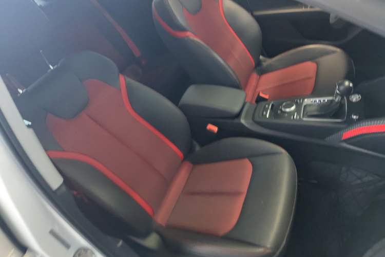Used Audi Q2L 2021 35 TFSI Fashion Dynamic Model Right Front Seat