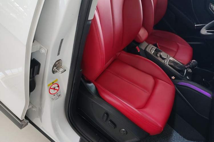 Used Audi Q2L 2021 35 TFSI Fashion Dynamic Model Right Front Seat