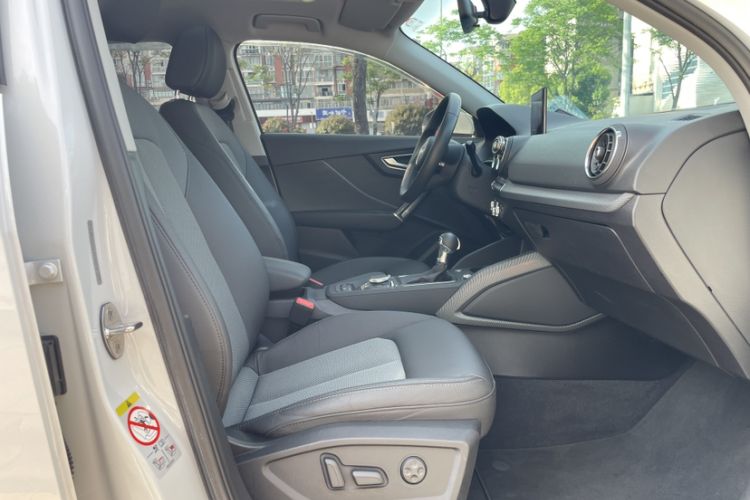 Used Audi Q2L 2021 35 TFSI Fashionable and Elegant Model Right Front Seat