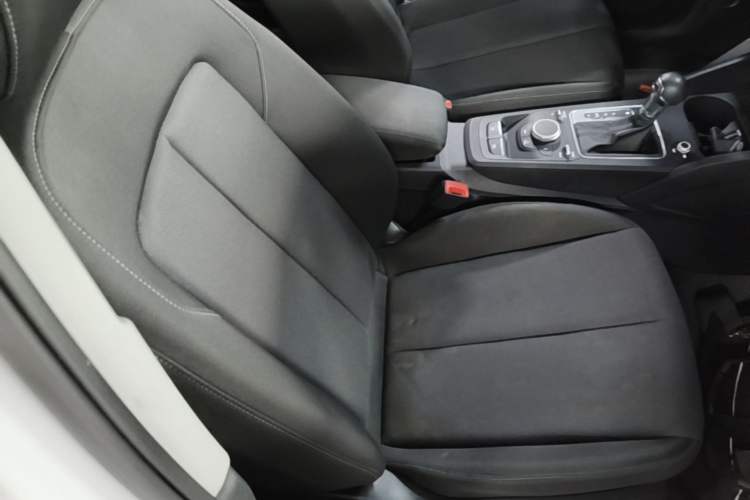 Used Audi Q2L 2021 35 TFSI Progressive Dynamic Edition Right Front Seat