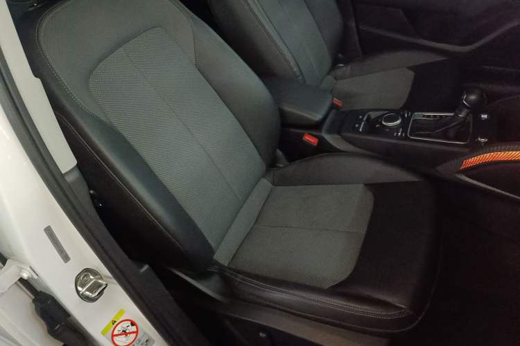 Used Audi Q2L 2021 35 TFSI Fashionable and Elegant Model Right Front Seat