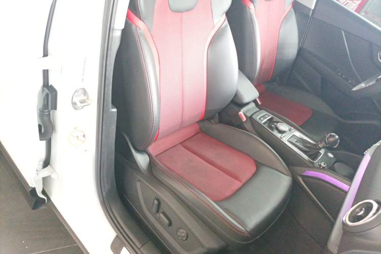 Used Audi Q2L 2021 35 TFSI Fashion Dynamic Model Right Front Seat