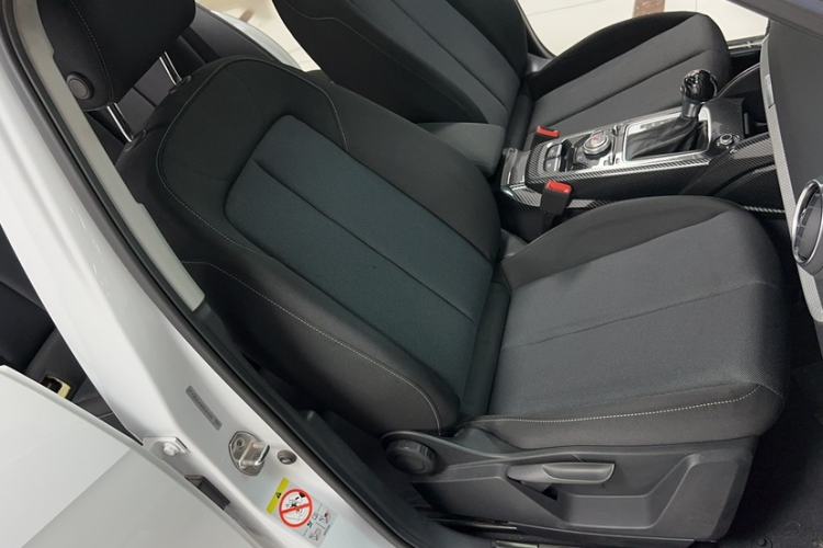 Used Audi Q2L 2021 35 TFSI Progressive Dynamic Edition Right Front Seat