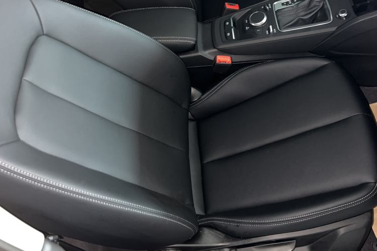 Used Audi Q2L 2021 35 TFSI Progressive Dynamic Edition Right Front Seat