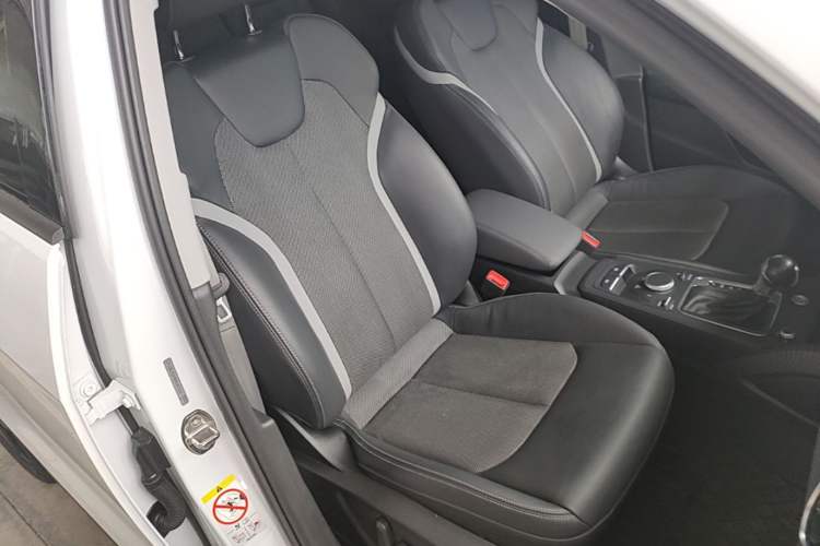 Used Audi Q2L 2021 35 TFSI Fashion Dynamic Model Right Front Seat