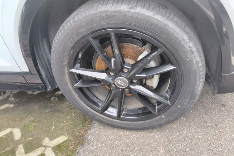 Used Audi Q2L 2021 35 TFSI Progressive Dynamic Edition Right Front Wheel Hub