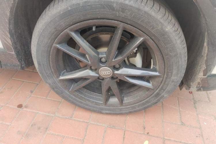 Used Audi Q2L 2021 35 TFSI Progressive Dynamic Edition Right Front Wheel Hub