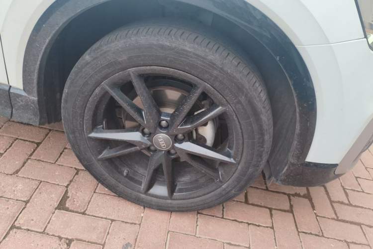Used Audi Q2L 2021 35 TFSI Progressive Dynamic Edition Right Front Wheel Hub