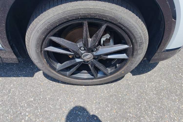 Used Audi Q2L 2021 35 TFSI Progressive Dynamic Edition Right Front Wheel Hub