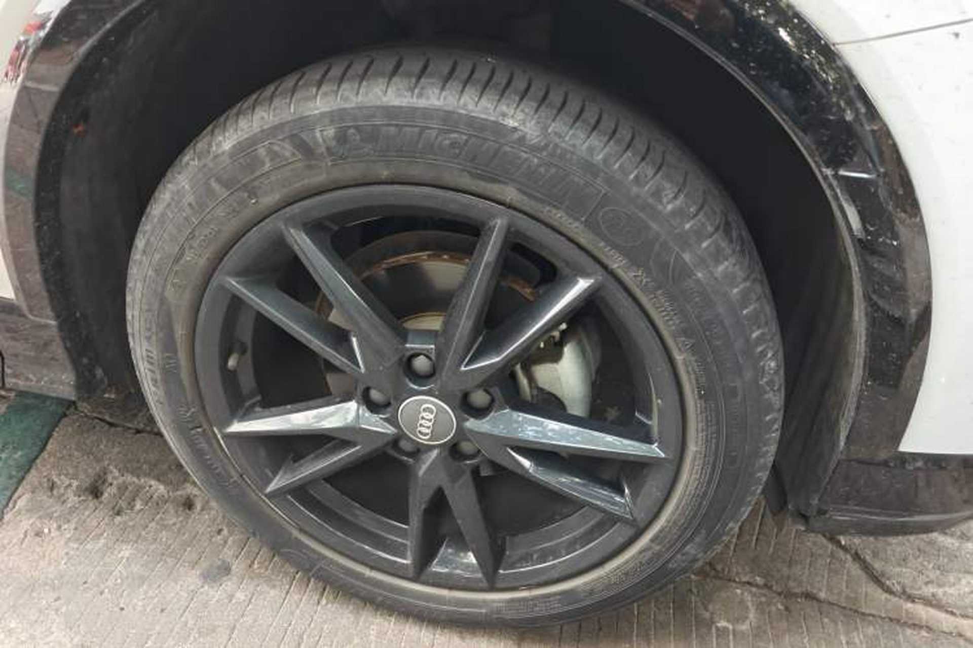 Used Audi Q2L 2021 35 TFSI Progressive Dynamic Edition Right Front Wheel Hub