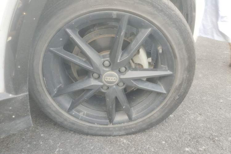 Used Audi Q2L 2021 35 TFSI Progressive Dynamic Edition Right Front Wheel Hub
