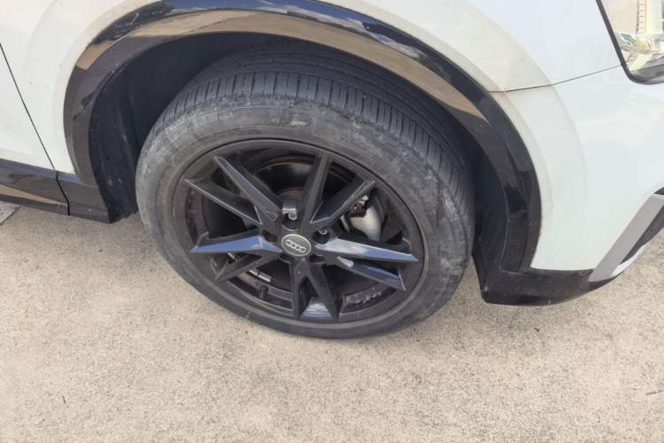 Used Audi Q2L 2021 35 TFSI Progressive Dynamic Edition Right Front Wheel Hub