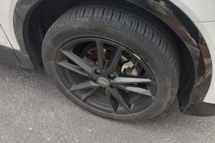 Used Audi Q2L 2021 35 TFSI Progressive Dynamic Edition Right Front Wheel Hub
