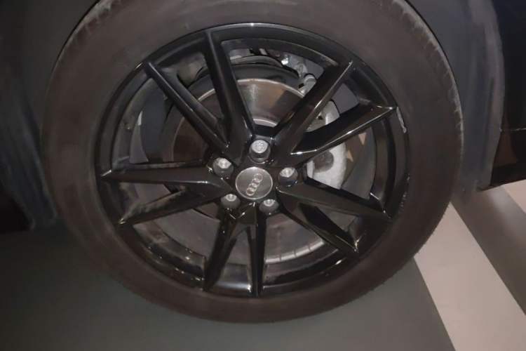 Used Audi Q2L 2021 35 TFSI Fashion Dynamic Model Right Front Wheel Hub