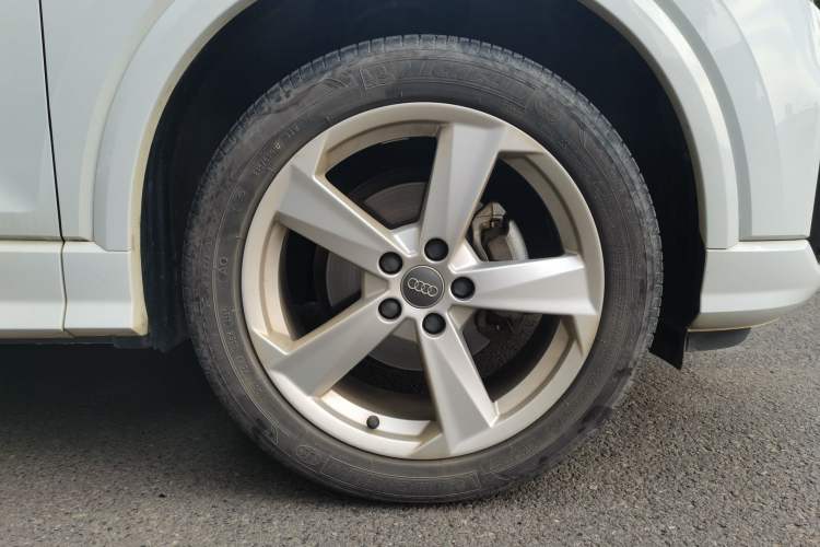Used Audi Q2L 2021 35 TFSI Fashionable and Elegant Model Right Front Wheel Hub