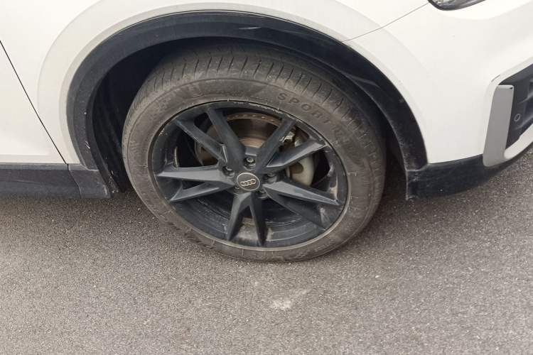 Used Audi Q2L 2021 35 TFSI Progressive Dynamic Edition Right Front Wheel Hub