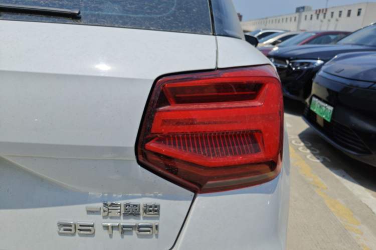 Used Audi Q2L 2021 35 TFSI Fashionable and Elegant Model Right Rear Taillight