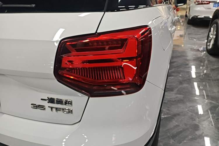 Used Audi Q2L 2021 35 TFSI Progressive Dynamic Edition Right Rear Taillight