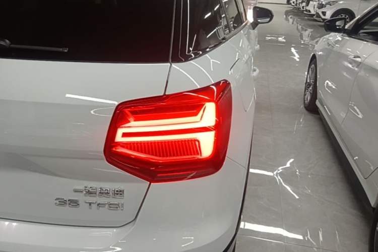 Used Audi Q2L 2021 35 TFSI Progressive Dynamic Edition Right Rear Taillight