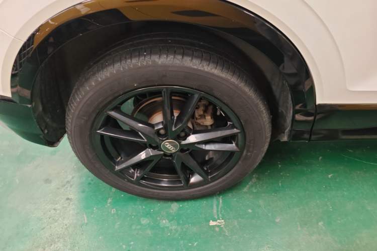 Used Audi Q2L 2021 35 TFSI Progressive Dynamic Edition Right Rear Wheel Hub