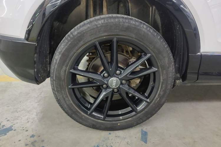 Used Audi Q2L 2021 35 TFSI Progressive Dynamic Edition Right Rear Wheel Hub