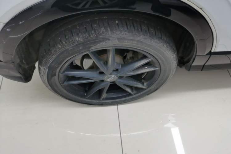 Used Audi Q2L 2021 35 TFSI Progressive Dynamic Edition Right Rear Wheel Hub