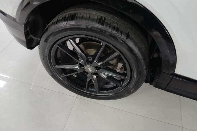 Used Audi Q2L 2021 35 TFSI Progressive Dynamic Edition Right Rear Wheel Hub