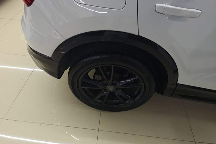 Used Audi Q2L 2021 35 TFSI Progressive Dynamic Edition Right Rear Wheel Hub