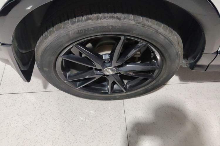 Used Audi Q2L 2021 35 TFSI Progressive Dynamic Edition Right Rear Wheel Hub