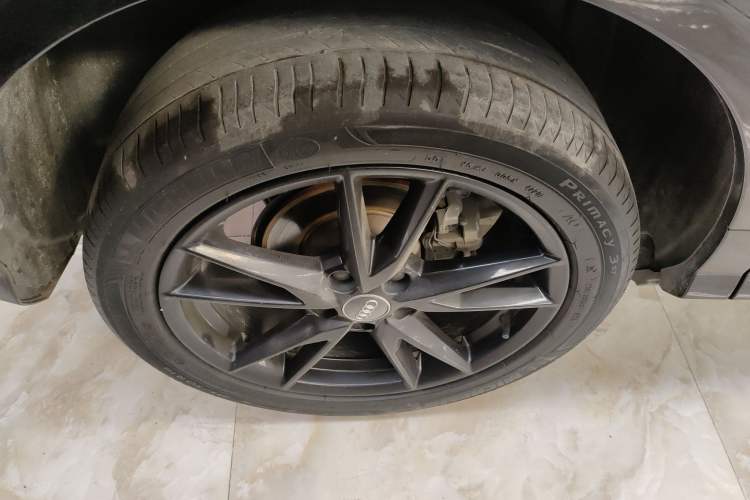 Used Audi Q2L 2021 35 TFSI Progressive Dynamic Edition Right Rear Wheel Hub