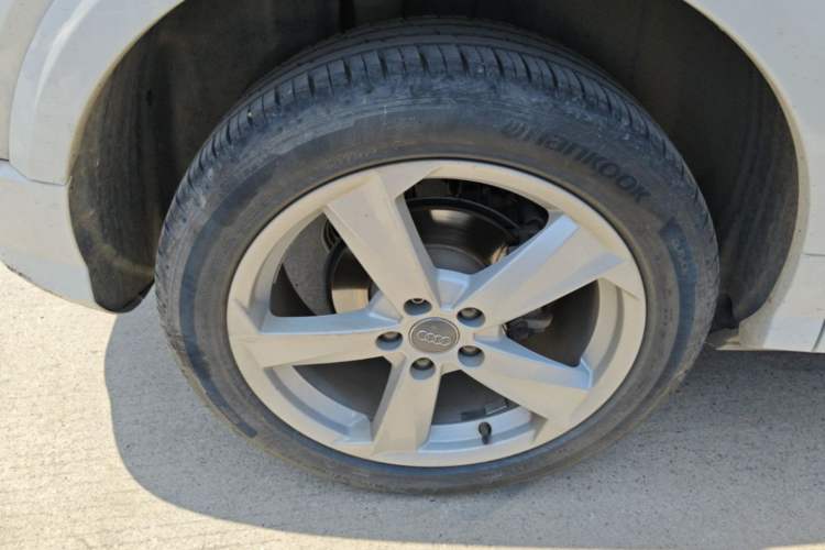 Used Audi Q2L 2021 35 TFSI Fashionable and Elegant Model Right Rear Wheel Hub