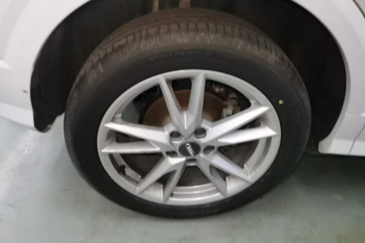 Used Audi Q2L 2021 35 TFSI Fashionable and Elegant Model Right Rear Wheel Hub