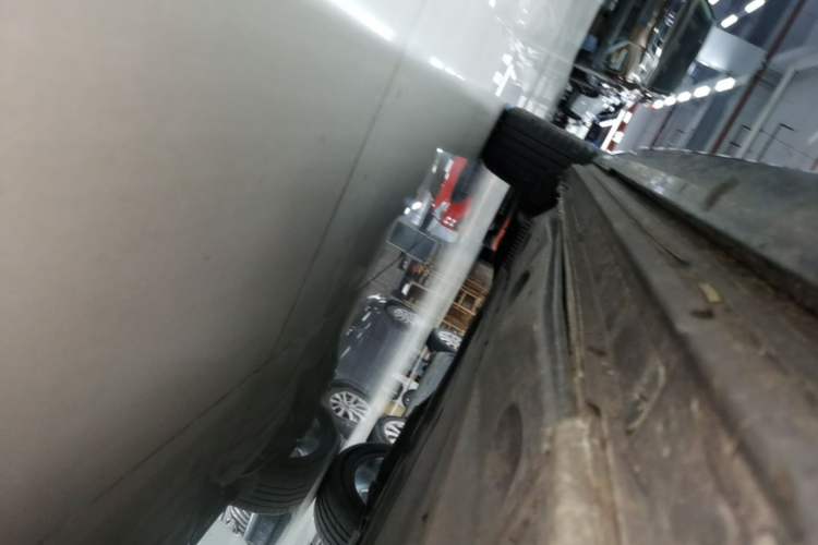 Used Audi Q2L 2021 35 TFSI Progressive Dynamic Edition Right Side Sill