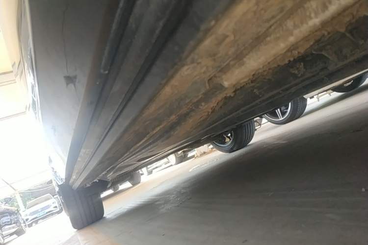 Used Audi Q2L 2021 35 TFSI Progressive Dynamic Edition Right Side Sill