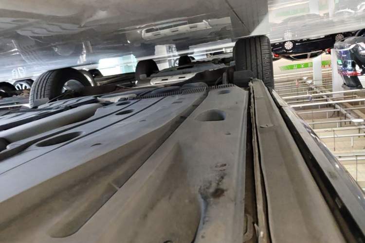Used Audi Q2L 2021 35 TFSI Progressive Dynamic Edition Right Side Sill
