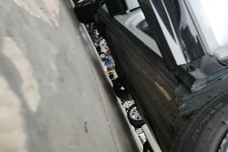 Used Audi Q2L 2021 35 TFSI Fashion Dynamic Model Right Side Sill