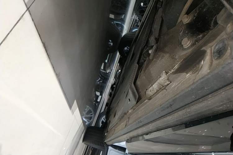 Used Audi Q2L 2021 35 TFSI Progressive Dynamic Edition Right Side Sill