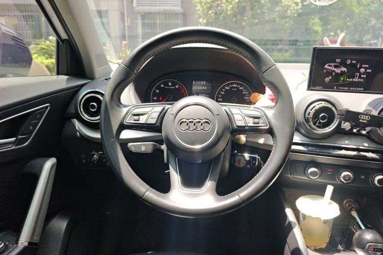 Used Audi Q2L 2021 35 TFSI Progressive Dynamic Edition Steering Wheel