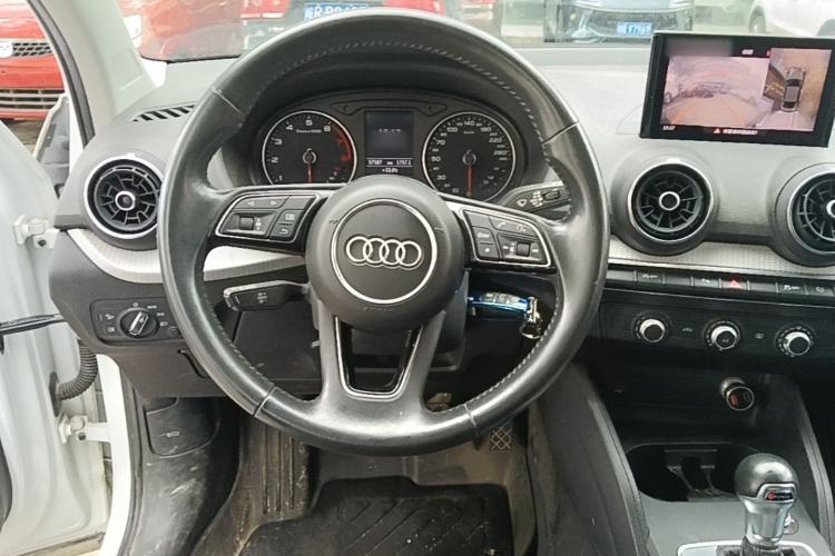 Used Audi Q2L 2021 35 TFSI Progressive Dynamic Edition Steering Wheel