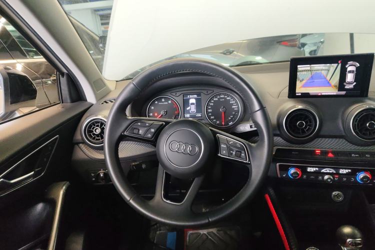 Used Audi Q2L 2021 35 TFSI Fashion Dynamic Model Steering Wheel
