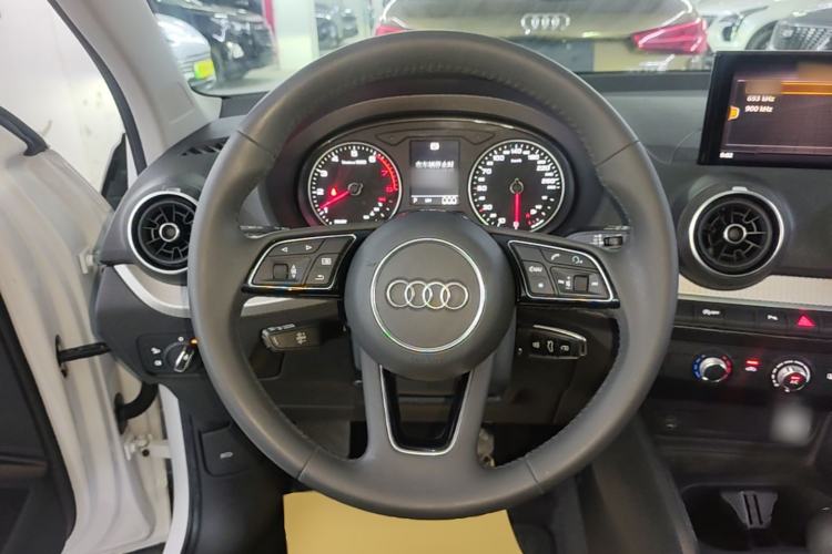Used Audi Q2L 2021 35 TFSI Progressive Dynamic Edition Steering Wheel