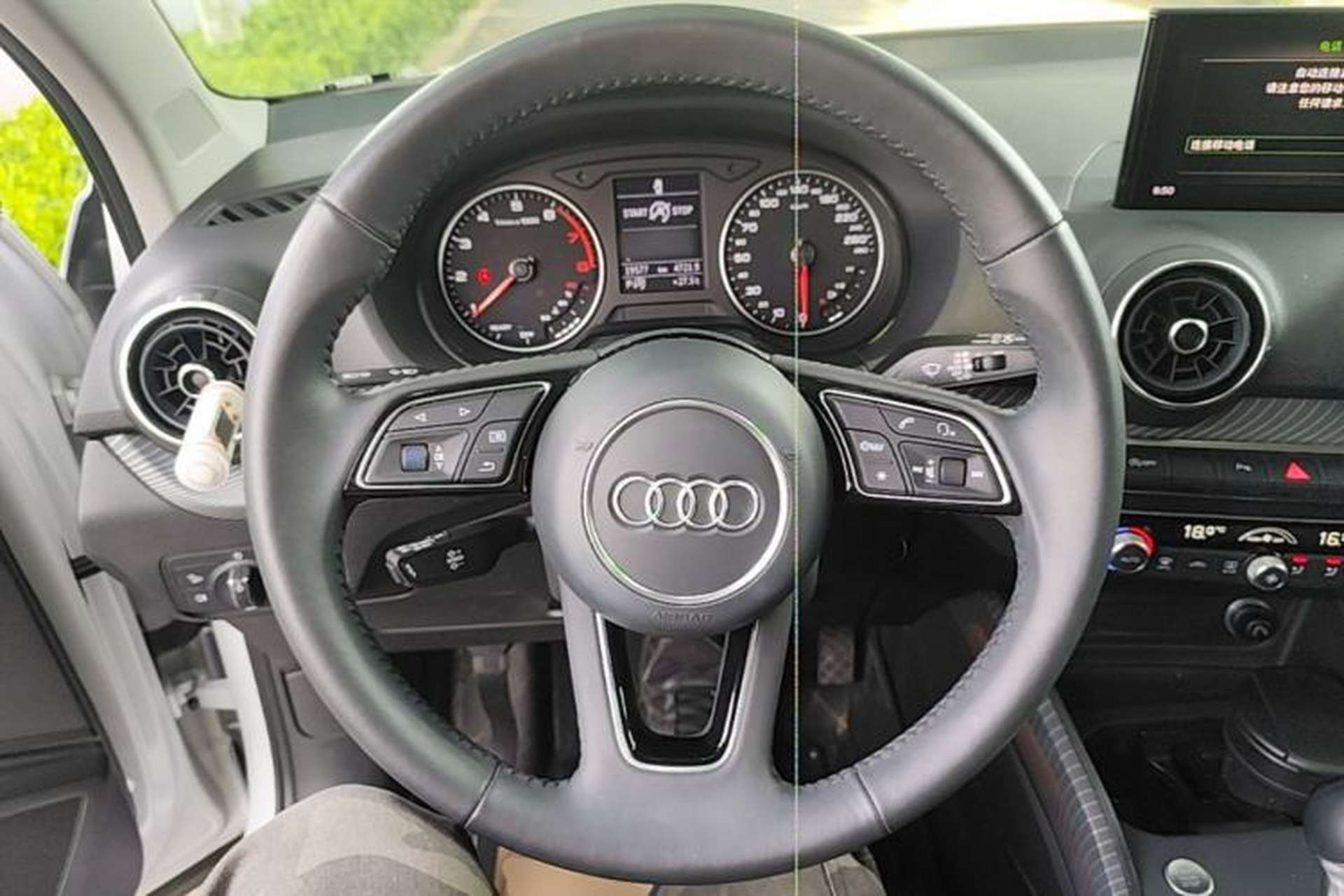 Used Audi Q2L 2021 35 TFSI Fashion Dynamic Model Steering Wheel