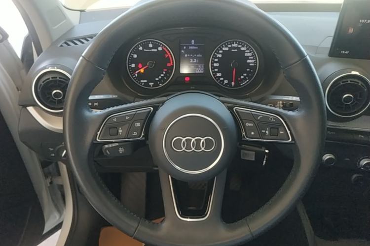 Used Audi Q2L 2021 35 TFSI Progressive Dynamic Edition Steering Wheel