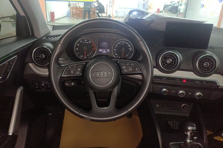 Used Audi Q2L 2021 35 TFSI Progressive Dynamic Edition Steering Wheel